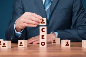 К чему снится директор