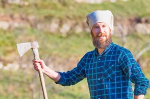 Приснился мужик с топором