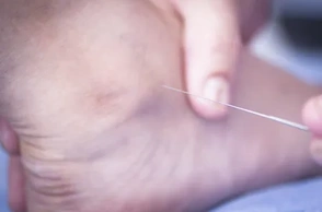 К чему снится иголка в ноге