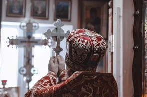 К чему снится настоятель