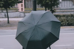 К чему снится черный зонт