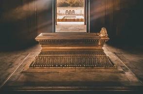 К чему снится лежать на могиле