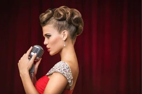 К чему снится певица